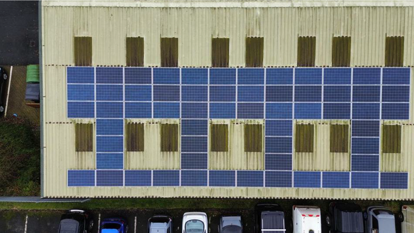 Solar panels at Berwick station.png