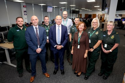 Sir Jim Mackey (middle) with (l-r) Mark Richardson, Kev Scollay, Darren Green, Chris Dawson, Stu Holliday, Barbara Wells, Lynn Huldie and Julie Horner.jpeg