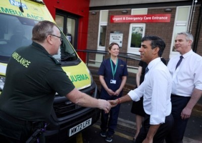 Ambulance service colleagues welcome Prime Minister to the North East.jpg